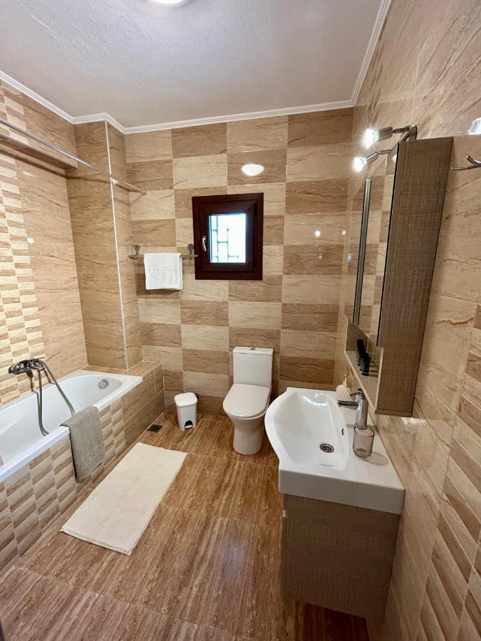 My Bright House Villa Afytos Bagian luar foto