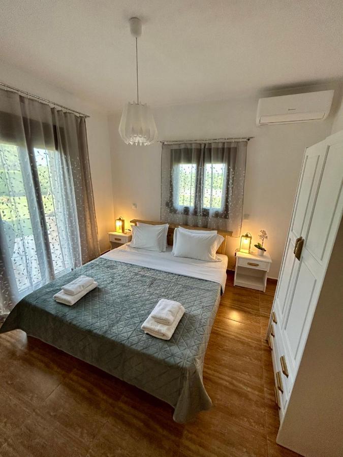 My Bright House Villa Afytos Bagian luar foto