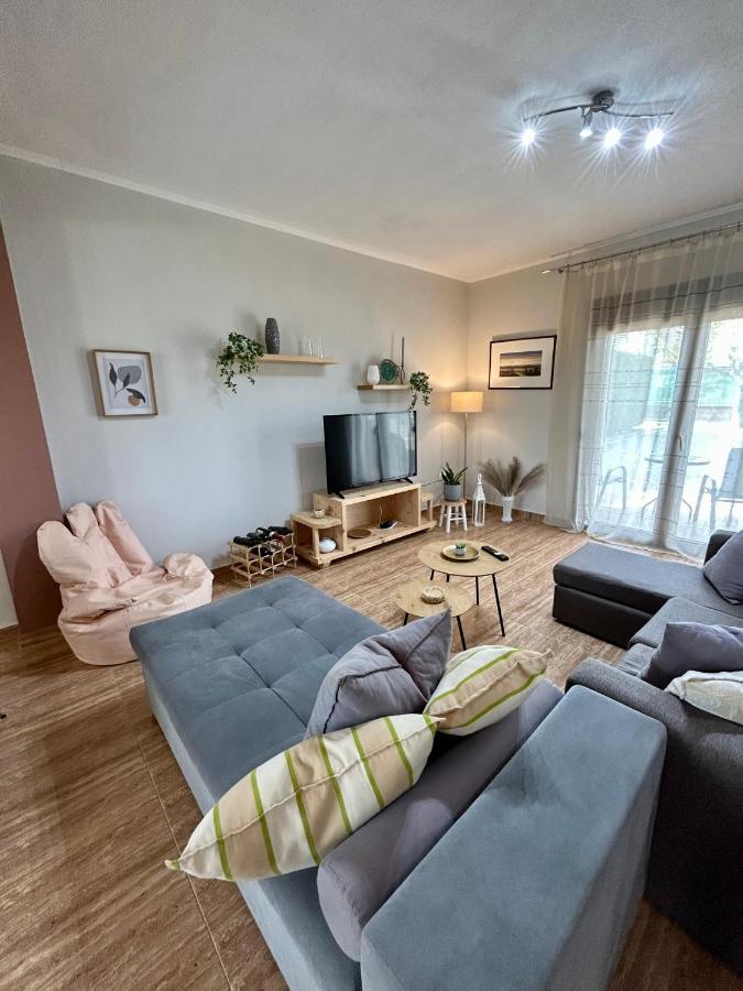 My Bright House Villa Afytos Bagian luar foto