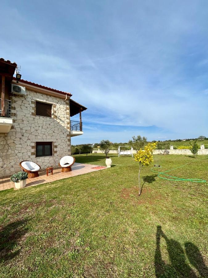 My Bright House Villa Afytos Bagian luar foto